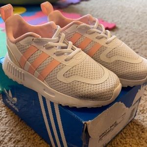 Toddler addidas shoes 7C